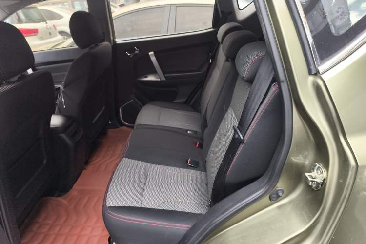 Used Geely Auto GX7 2015 Classic Edition 1.8L Manual Elite Model China IV