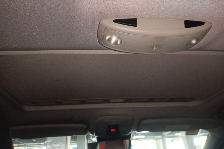 Used Volvo V60 2015 T5 Zhiya Edition
