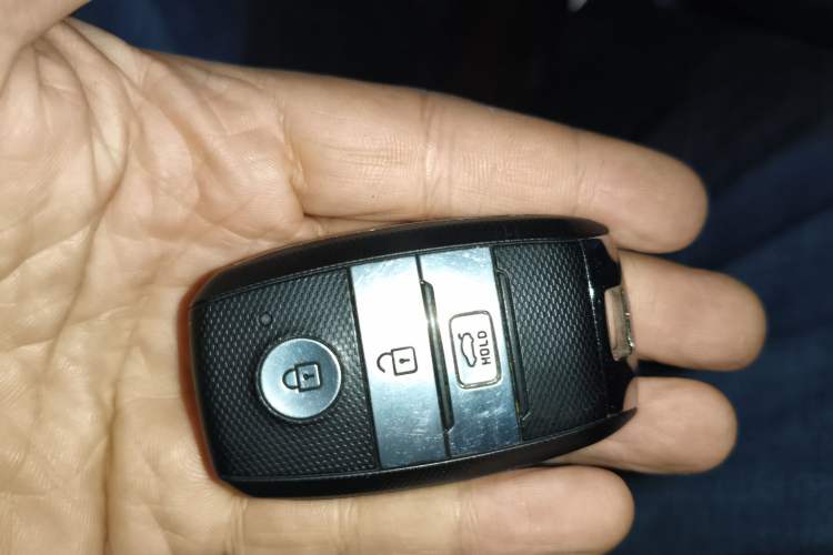 Used Kia K5 New Energy 2018 2.0L Smart Enjoyment Version Vehicle Key