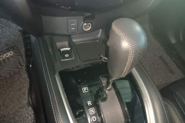 Used Nissan X-Trail 2020 2.0L XL ITS CVT 2WD SmartConnect Comfort Edition Gear Lever