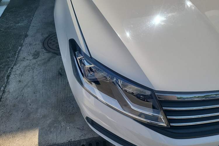 Used Volkswagen Lavida 2021 1.5L Automatic Fashion Edition Right Front Headlight