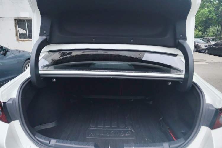 Used Mazda 3 Axela 2023 2.0L Automatic Zhiqing Edition Trunk