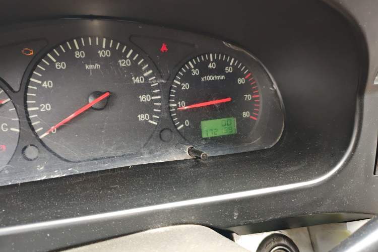 Used Jinbei Hiace 2020 2.0L Express King Series Deluxe Van Standard Roof China VI Emission Standard 1TZS