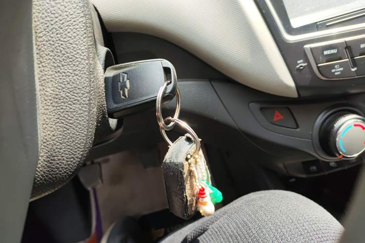 Used Chevrolet Sail 2015 Sail 3 1.5L Manual Happiness Edition