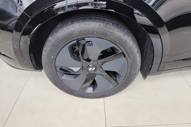 Used ONVO L60 2024 60 kWh Rear-Drive Version
