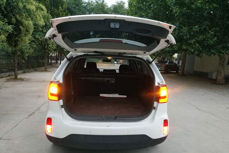 Used Kia Sorento 2013 2.4L 7-seat Gasoline Comfort Edition
