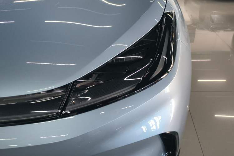 Used ARCFOX T1 2025 Model 320 PLUS
