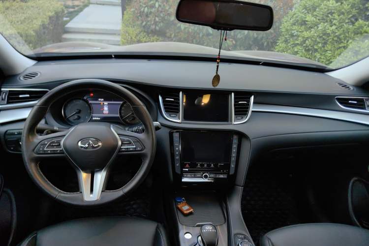 Used Infiniti QX50 2020 Revised Version 2.0T Two-Wheel Drive Fashion Edition
