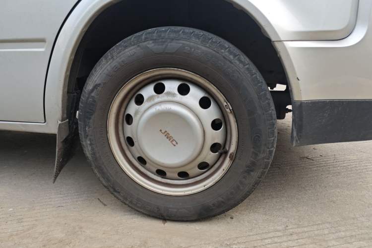 Used JMC Transit 2021 2.8T Space King Standard Version Short Wheelbase Mid-Height Roof 6-Seater Diesel Euro VI JX493
