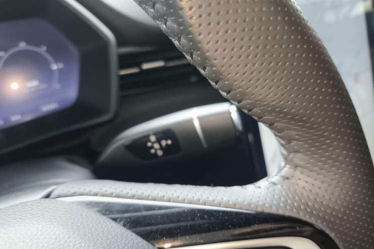 Used XPeng G3 2022 G3i 520N+ Gear Lever