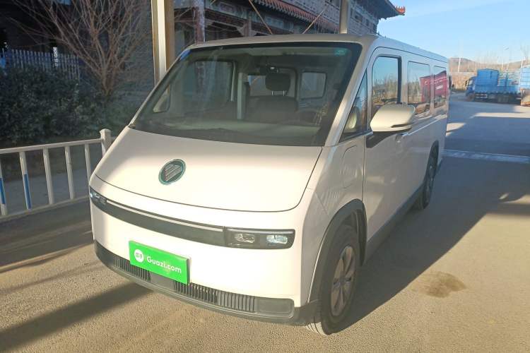 Used Foton Scenic i7 2025 Multi-Purpose Short-Wheelbase Front-Drive Aiyike 51.52kWh Zhiyuan Edition Flat-Roof Single-Tire 6-Seater