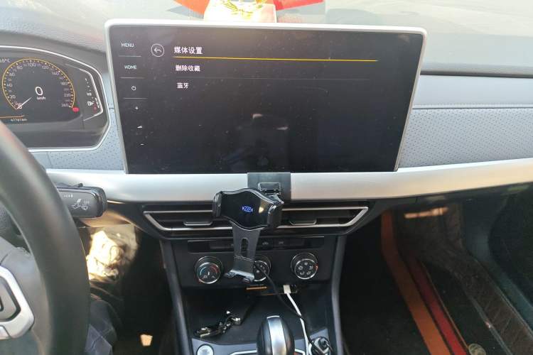 Used Volkswagen Lavida 2023 1.5L Automatic 5 Million Edition Audio And AC Panel