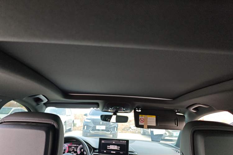 Used Audi A4L 2023 40 TFSI Luxury Dynamic Model
