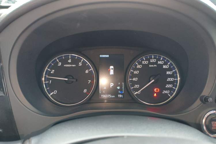 Used Mitsubishi Outlander 2018 2.4L 4x4 Elite Edition 5 Seats Instrument Cluster