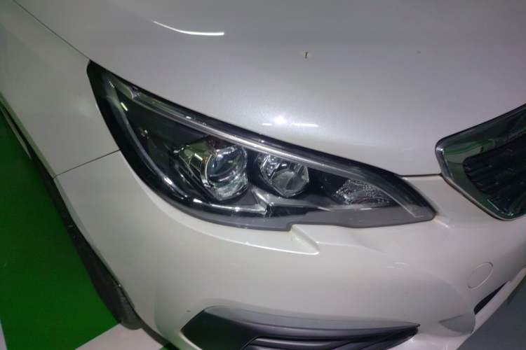 Used Peugeot 308 2016 1.6L Manual Fashion Edition Right Front Headlight