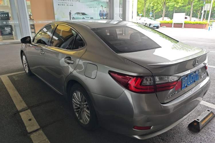 Used Lexus ES 2015 200 Elite Edition
