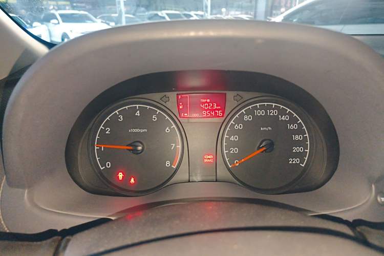 Used Hyundai Verna (older generation) 2014 1.4L Manual Smart GLS Trim