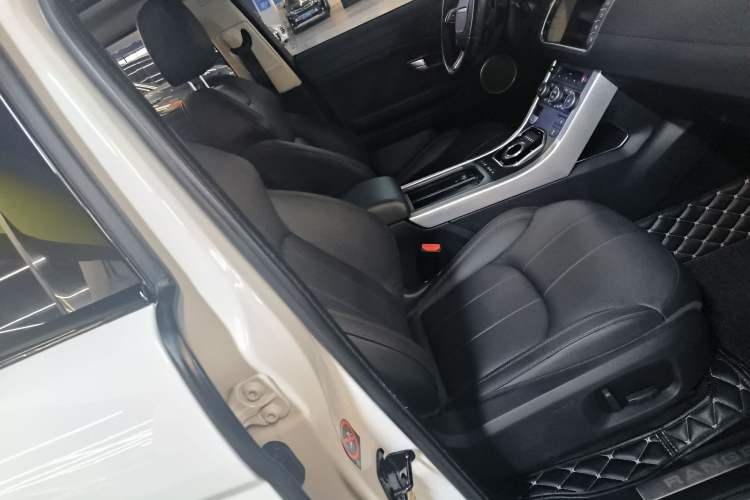 Used Land Rover Range Rover Evoque 2016 2.0T SE Smart Glow Edition