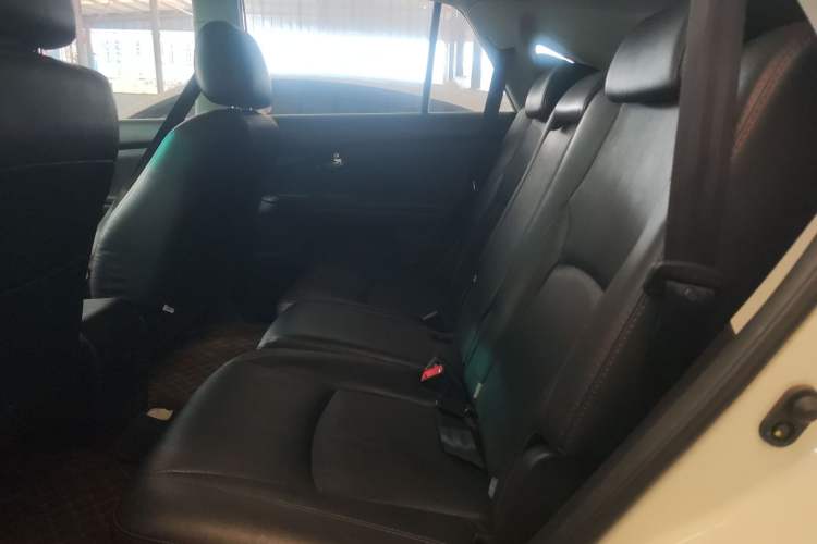 Used BYD S6 2014 2.0L Manual Luxury 5-Seater