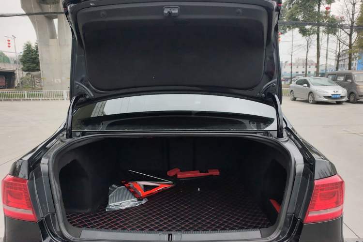 Used Volkswagen Magotan 2015 Revised 1.8TSI Prestige Version
