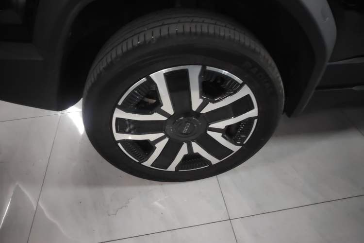 Used iCAR 03 2024 472km Four-Wheel Drive Long-Range Version Right Rear Wheel Hub