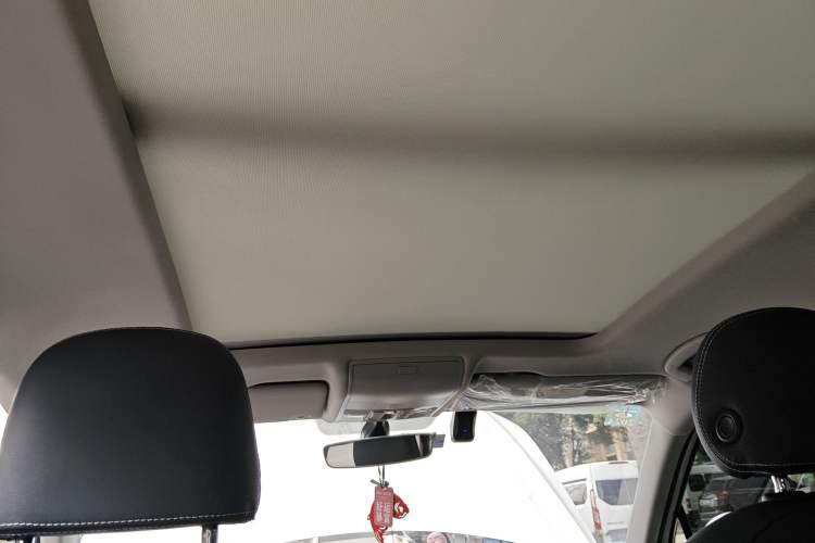 Used Volkswagen Tiguan L 2022 330TSI Automatic Two-Wheel Drive R-Line Enhanced Edition