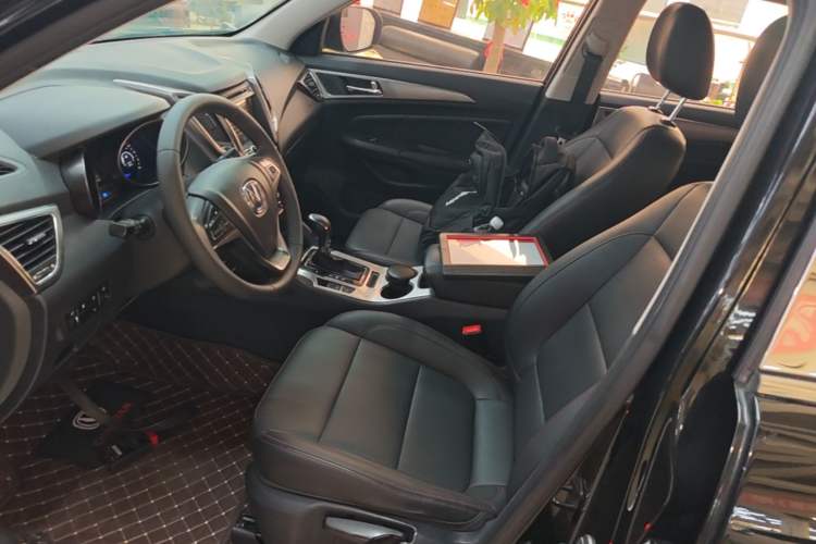 Used CHANGAN CS75 2016 1.8T Automatic Elite Model China IV Standard
