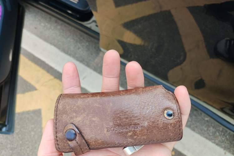 Used Toyota Harrier 2022 Dual-Engine 2.5L CVT Four-Wheel Drive Luxury Edition Vehicle Key