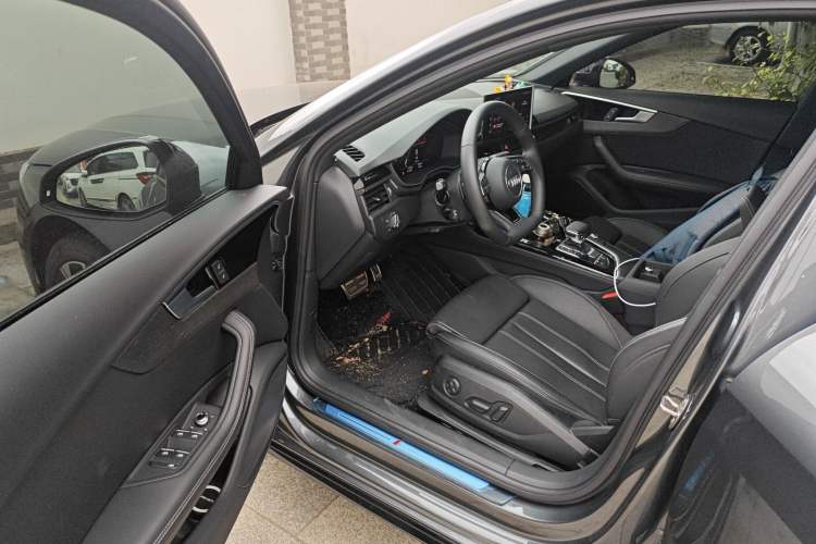 Used Audi A4L 2023 40 TFSI Luxury Dynamic Model