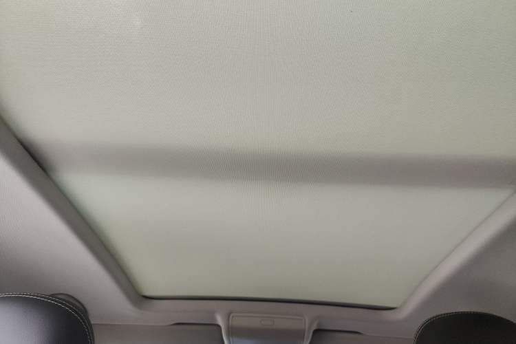 Used Volkswagen Tiguan L 2018 330TSI Automatic Two-Wheel Drive Luxury Edition