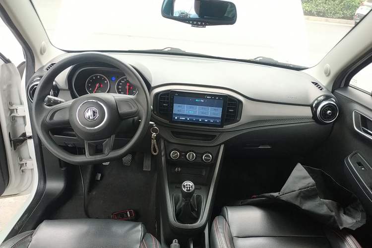 Used MG 3 2017 1.3L Manual Premium Comfort Edition Center Console