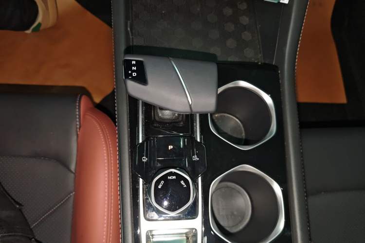 Used CHANGAN Eado 2023 Changan Edition PLUS Blue Whale NE 1.4T GDI DCT Prestige Version
