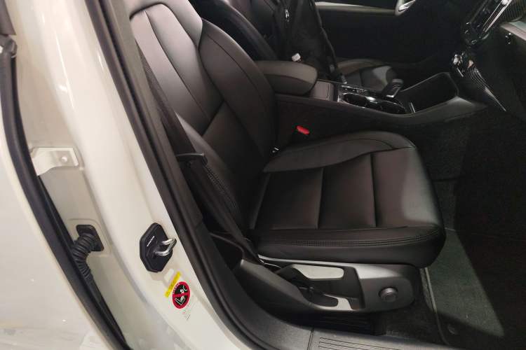 Used Volvo XC40 2020 T3 Smart & Stylish Edition Right Front Seat