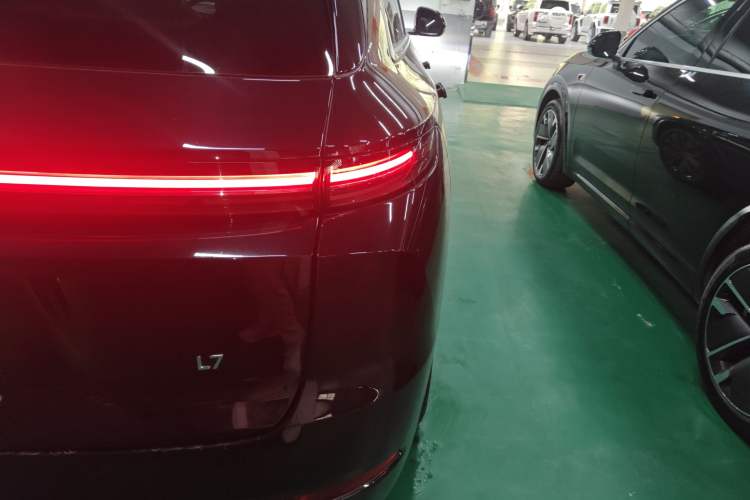 Used Li Auto L7 2025 Max Smart Refresh Edition
