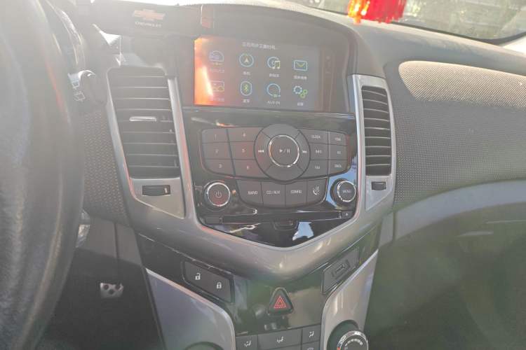 Used Chevrolet Cruze 2013 Hatchback 1.6T Automatic Flagship Model