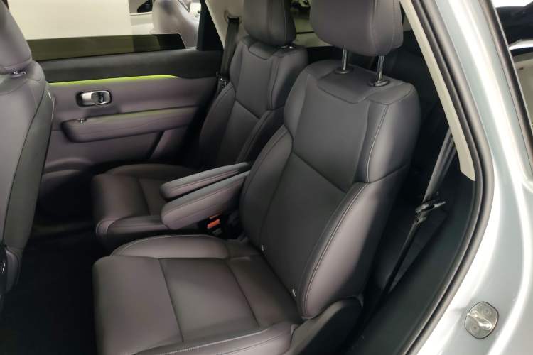 Used Leapmotor C16 2026 All-Electric 630 LiDAR Zhizun Edition 6 Seats