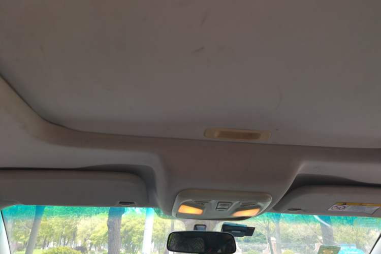 Used SWM X7 2016 1.8L Manual Luxury Edition 7 Seats Headliner