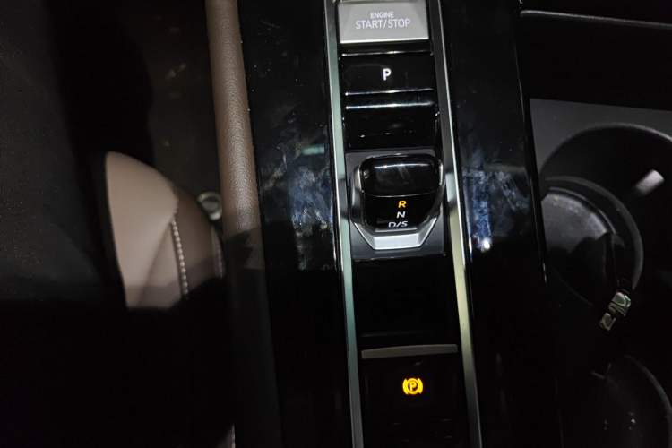 Used Volkswagen Viloran 2024 380TSI Luxury Edition
