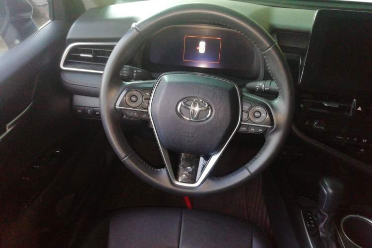 Used Toyota Camry 2023 2.5G Luxury Edition
