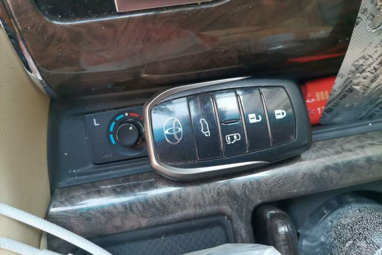 Used Toyota Vellfire 2020 Dual-Engine 2.5L HV Prestige Edition