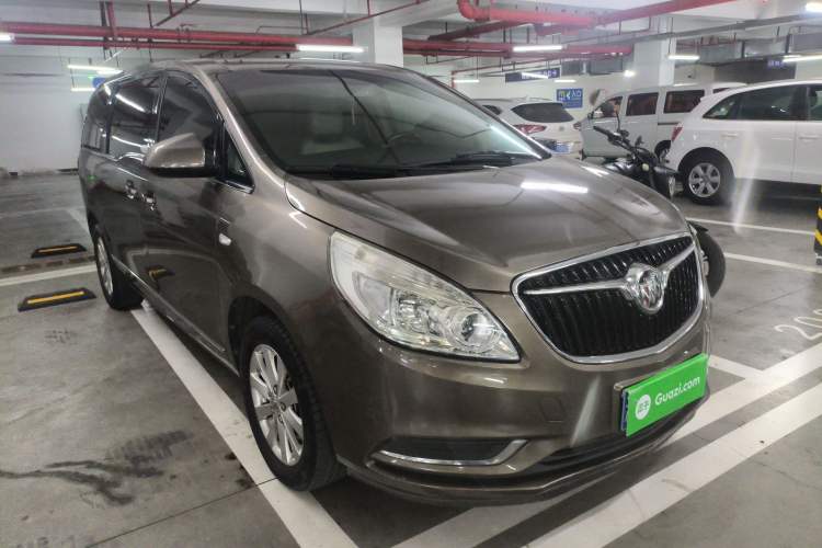 Used Buick GL8 2017 25S Luxury Version China V Standard Front Right 45 Deg