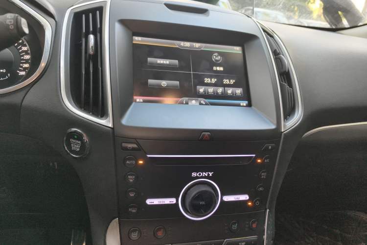 Used Ford Edge 2015 2.0T GTDi Four-Wheel Drive Prestige Model
