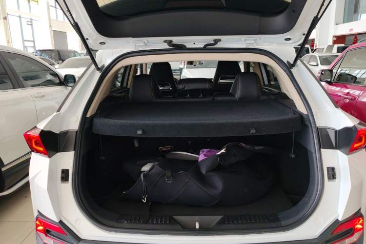 Used Bestune T77 2019 Facelift 230 TID Automatic Luxury Version China V Emission Standard
