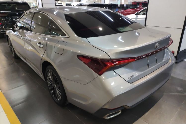 Used Toyota Avalon 2019 2.0L XLE Premium Edition China VI