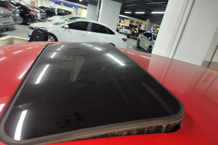 Used Volkswagen Polo 2016 1.6L Automatic Comfort Model