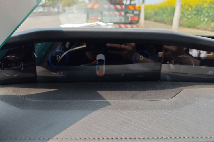 Used CHANGAN UNI-V iDD 2023 ZhiDian iDD 1.5T 113km Smart & Fun Version