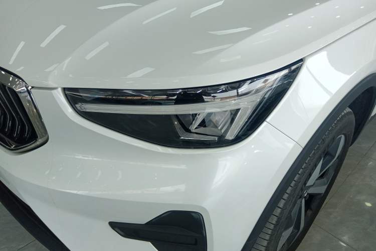 Used Volvo XC40 2024 B4 4x4 Smart Luxury Edition Left Front Headlight
