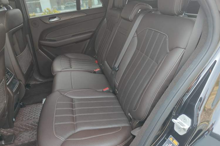 Used Mercedes-Benz GLE 2017 GLE 400 4MATIC Left Rear Seat