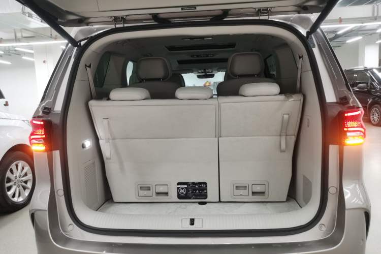 Used Roewe iMAX8 2023 400TGI Comfort Edition