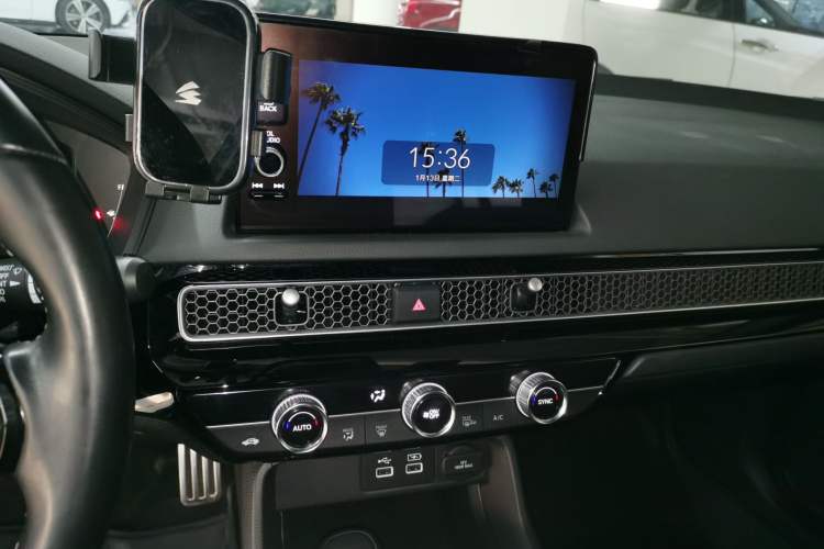 Used Honda Civic 2022 240TURBO CVT Dynamic Edition